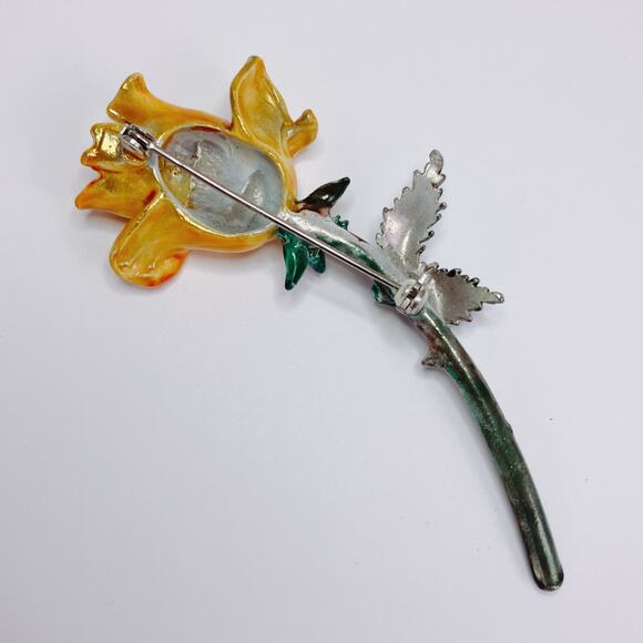 Vintage 1970s Yellow Enamel Rose Brooch Gold Tone Floral Pin Fun Flower Power - Picture 6 of 9